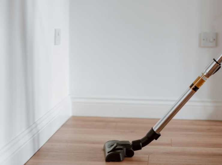 Eurospin elettrodomestico per pulire casa in promozione - Giornalepop.it (Fonte foto Canva)