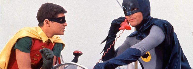 BATMAN IN TV RILANCIA TUTTI I SUPEREROI