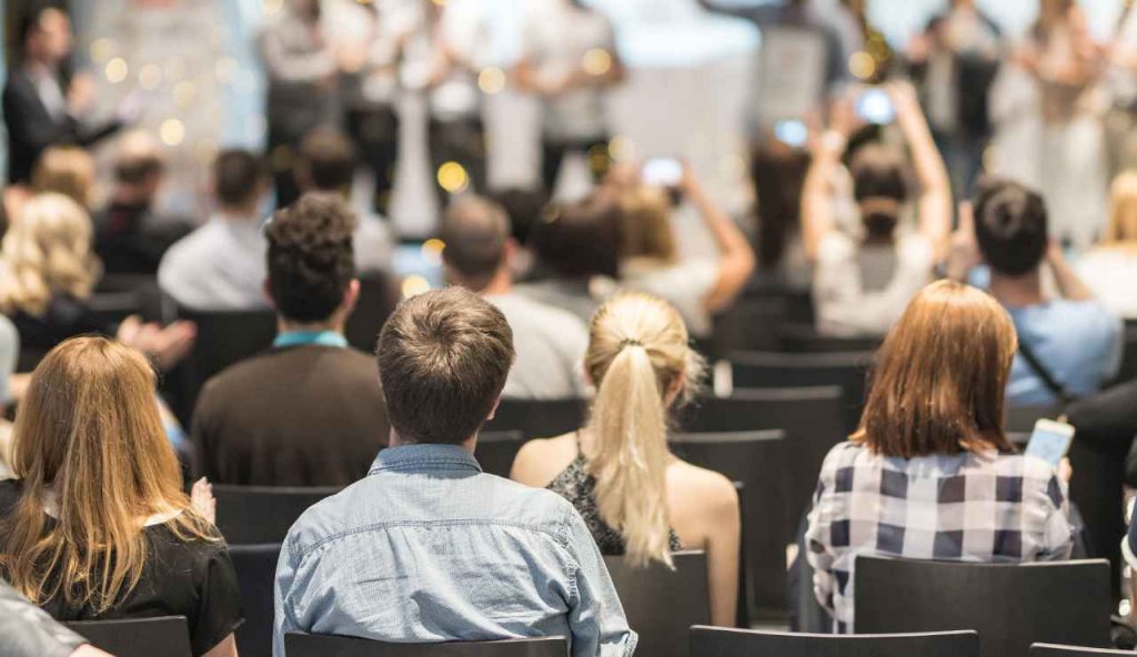 Concorso anche senza diploma ecco dove - Giornalepop.it (Fonte foto Canva)