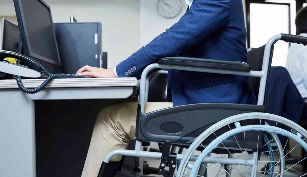 Legge 104 decidi tu quando lavorare - Giornalepop.it (Fonte foto Canva)