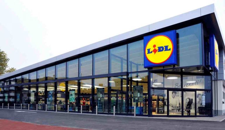 Lidl tutti pazzi per la giacca - Giornalepop.it