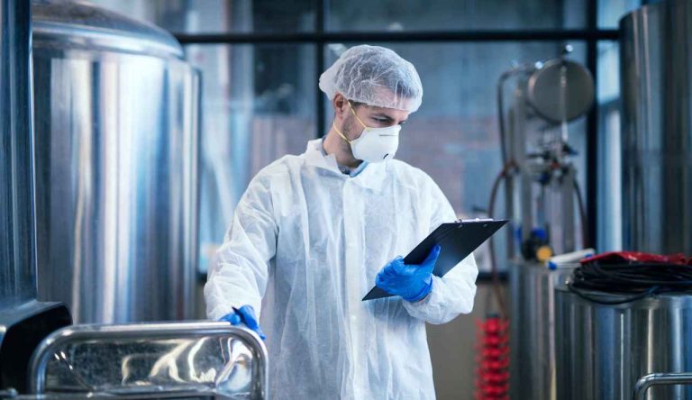 Nota industria riapre i battenti e assume con diploma - Giornalepop.it (Fonte Foto Canva)