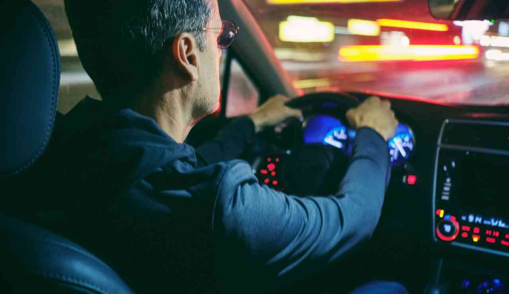 Patente novità non si può guidare di notte - Giornalepop.it (Fonte