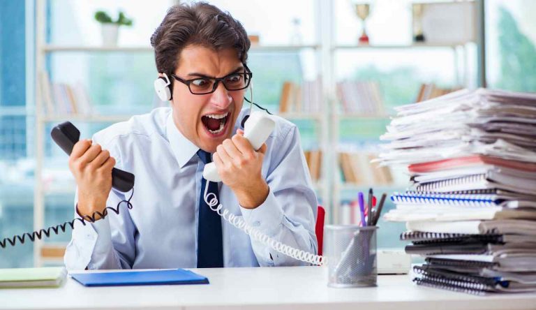 Permessi 104 stai rischiando il posto di lavoro - Giornalepop.it (Fonte foto Canva)