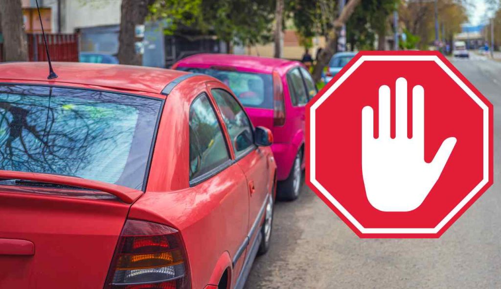 Qui non parcheggi auto a rischio incendio - Giornalepop.it (Fonte foto Canva)