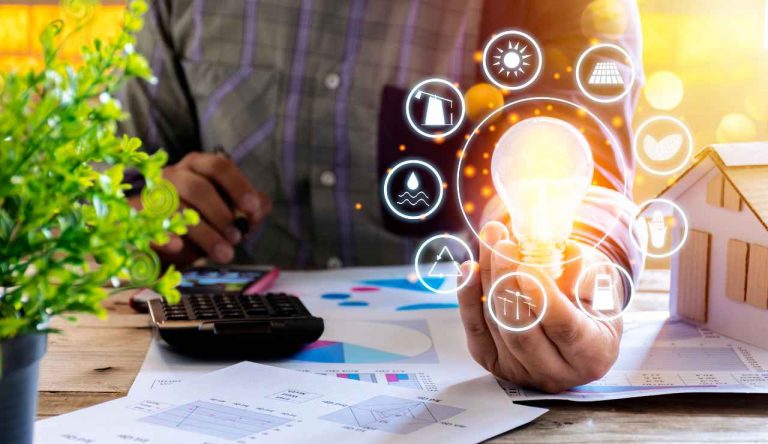 Risparmiare 350 euro sulle bollette - Giornalepop.it (Fonte foto Canva)