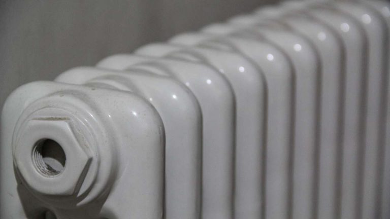 Termosifoni, come dimezzare la bolletta - giornalepop.it - 20250922