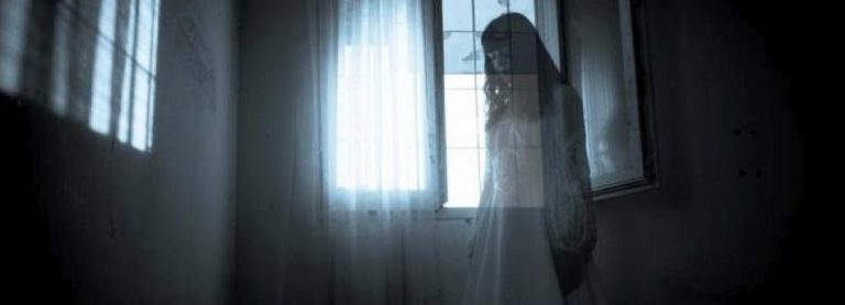 LO SPECCHIO, RACCONTO NOIR