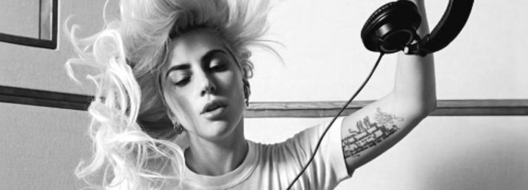 PERFECT ILLUSION: IL RITORNO ROCK DI LADY GAGA