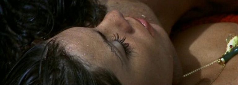 LO SPETTACOLARE “LATO B” DI NADIA CASSINI