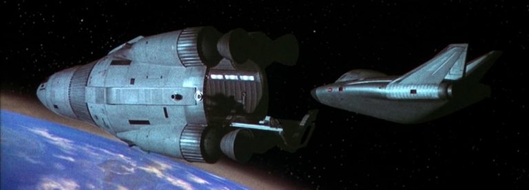 DOPPIA IMMAGINE NELLO SPAZIO, QUESTA NON È LA MIA CASA