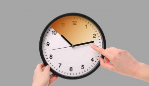 Cambio dell'ora a dicembre torna quella solare - Giornalepop.it (Fonte foto Canva)