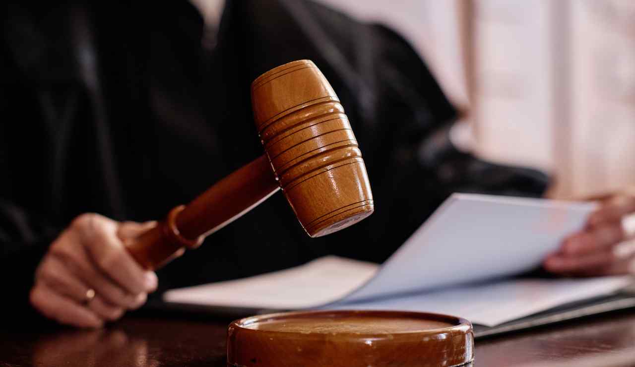 Corte di cassazione errore versamento casse comunali - Giornalepop.it (Fonte foto Canva)