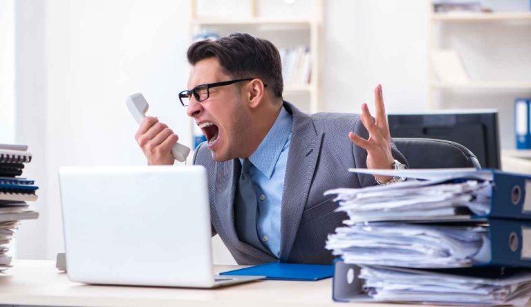 Lavoro addio agli stipendi passa la legge - Giornalepop.it (Fonte foto Canva)