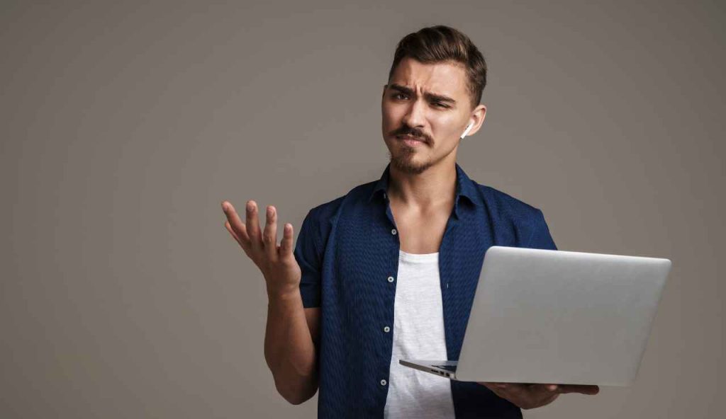 Lavoro chiamata per soli uomini 1200 euro al mese - Giornalepop.it (Fonte foto Canva)