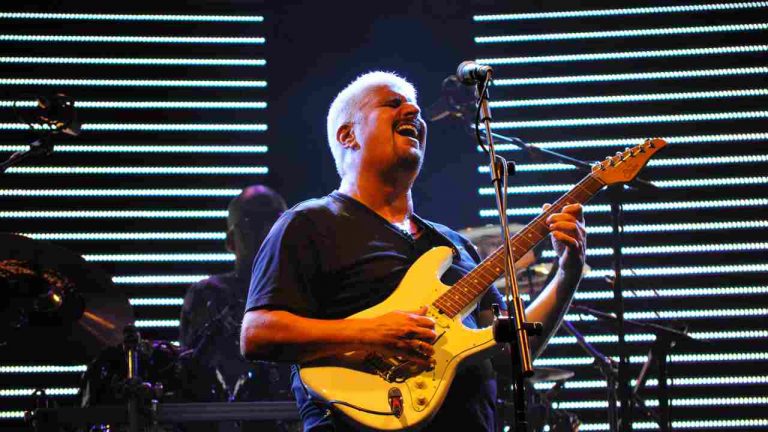 Pino Daniele, arriva un altro brano inedito : è più bella di ‘Napule è’ | È già cliccatissima su YouTube