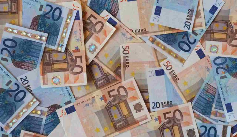 Ritirati 20 euro e 50 euro - Giornalepop.it (Fonte foto Canva)