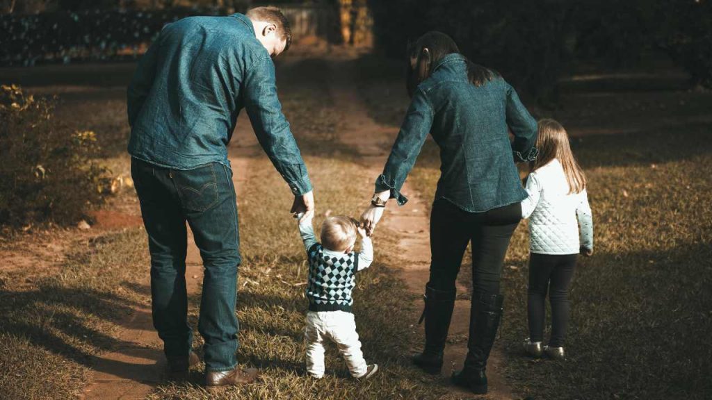 Sostegno dello Stato per le famiglie italiane - giornalepop.it - 20251020