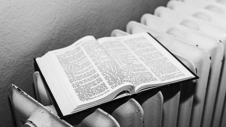 Termosifoni addio, come scaldarsi gratis tutto l'anno - Giornalepop.it